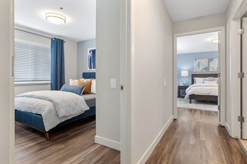 Vinyl plank flooring*